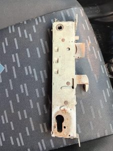 repairing and replacing a door lock in lisbane